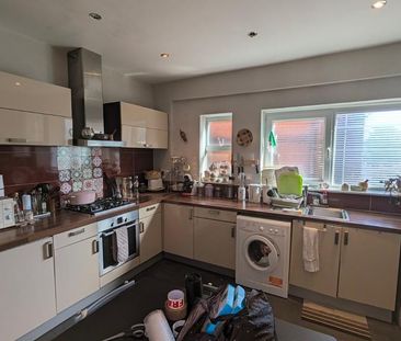 2 bedroom flat to rent - Photo 6