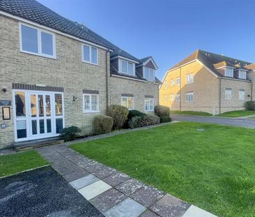 Honeycrag Close, Polegate, BN26 6QJ - Photo 2