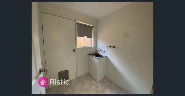 Prime location! - Photo 1