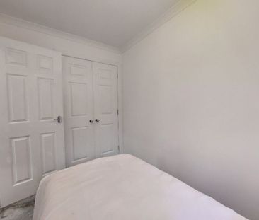 Cedar Crescent, Divernia Way - Photo 6