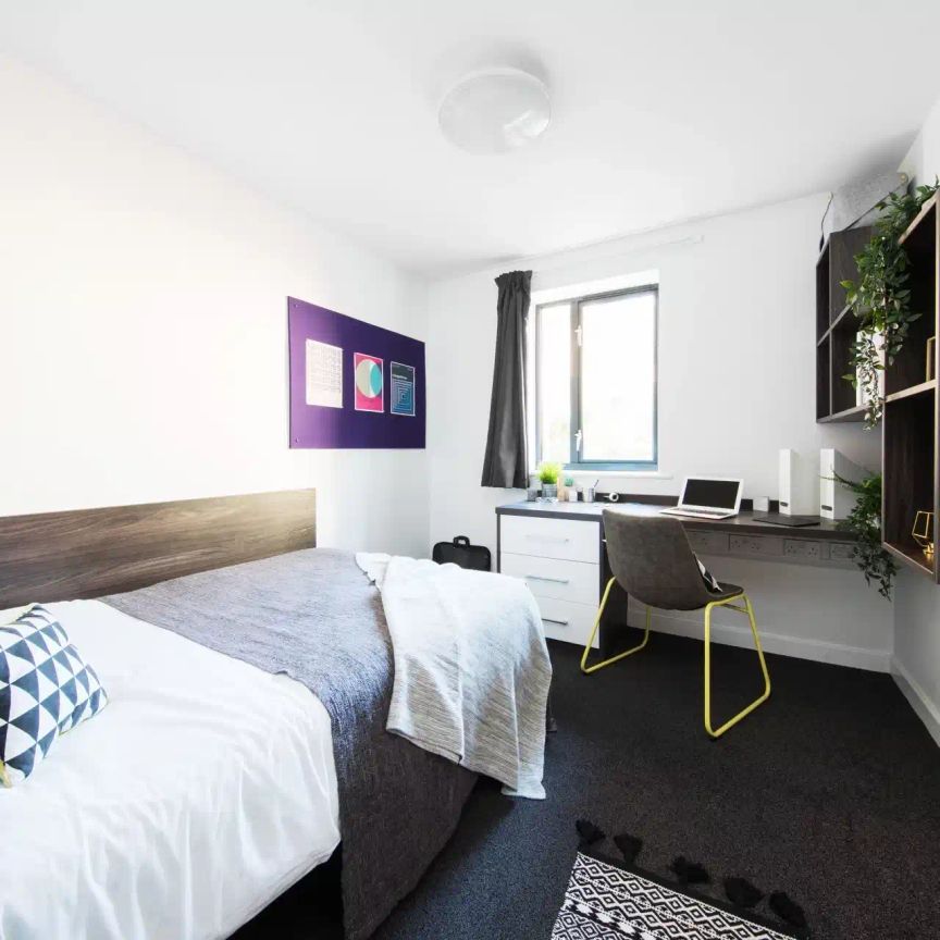 Silver En Suite - Photo 1
