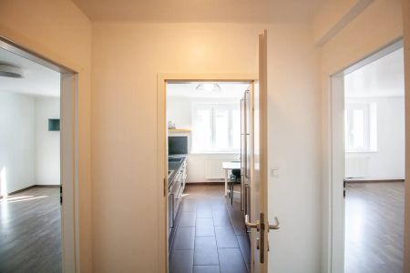 Helle 3,5-Zimmer-Wohnung nahe Hauptbahnhof – ideal für WG oder Familie - Foto 3