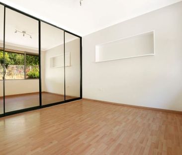 Spacious Family Home with Escarpment Views - Photo 3