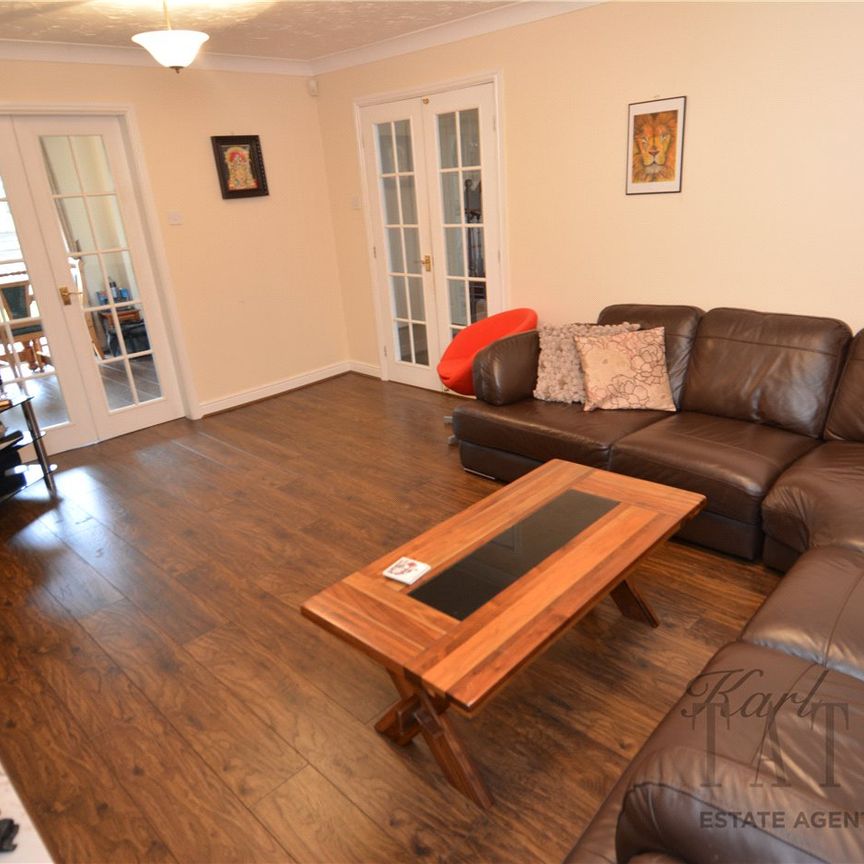 Bramhall Close, CH48 8BP, West Kirby - Photo 1