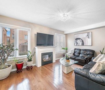 For Lease - 104 William Booth Avenue, Newmarket, Ontario - Photo 1