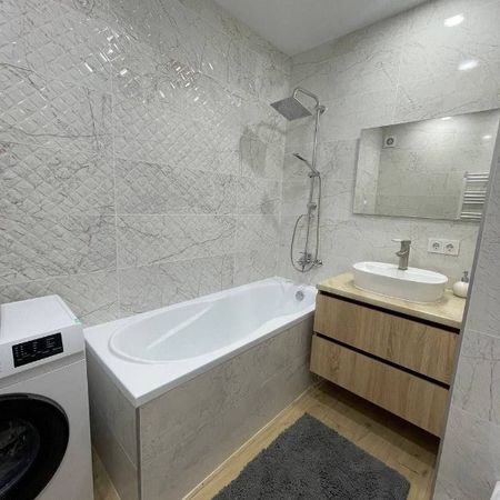 Garsoniera de inchiriat zona Militari Residence - Fotografie 4