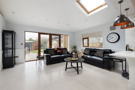 8 Carlton Villas, Novara Avenue, Bray, Co Wicklow, A98 YX23 - Photo 2