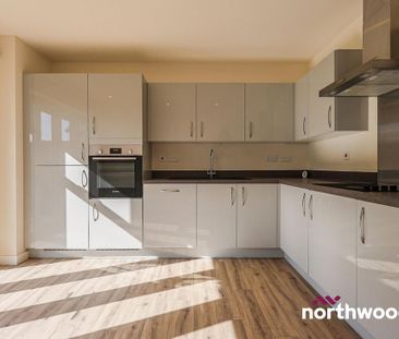3 bedroom semi-detached house to rent - Photo 4