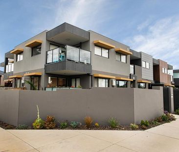A 3 Bedroom, 3 Bathroom apartment right by Mountain Gate Shopping C... - Photo 2