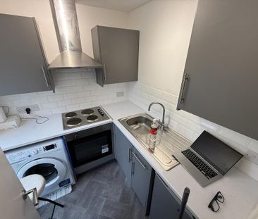 1 bedroom flat to rent - Photo 2