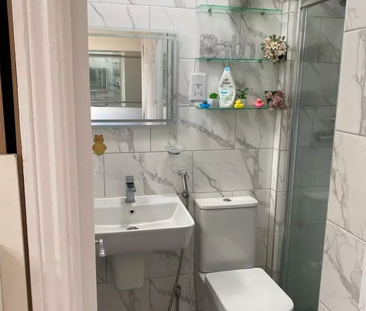 Studio to rent - Photo 6