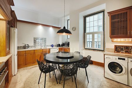 Apartamento T4 para arrendamento no centro do Chiado, com estacionamento - Photo 4