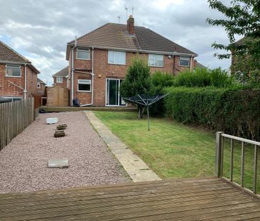 3 bedroom semi-detached house to rent - Photo 2