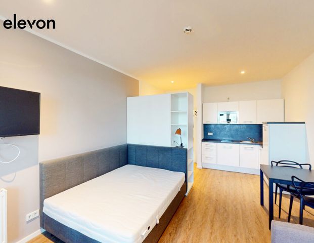 Modern möblierter Wohnkomfort: 1 Zimmer mit EBK und Balkon - Foto 1