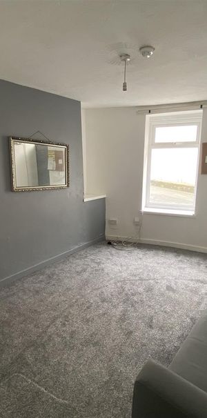 Room For Rent Park Street, Pontypridd - Photo 1