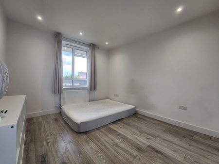 1 Bed Flat, Cameron House, NW8 - Photo 3