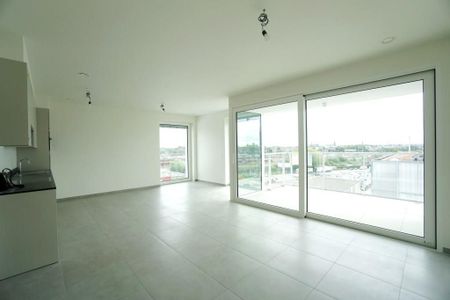 Dit drieslaapkamerappartement is gelegen aan de Nieuwe Dokken en is een toonbeeld van duurzaamheid. - Photo 2