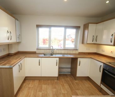 Flat to rent on - Photo 6