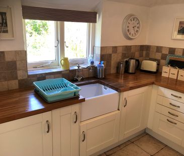 3 bedroom cottage to rent The Street, Rodmell - Photo 2