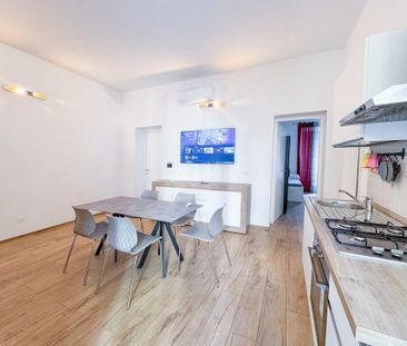 Via del Ponte allAsse, Florence, Tuscany 50144 - Photo 5