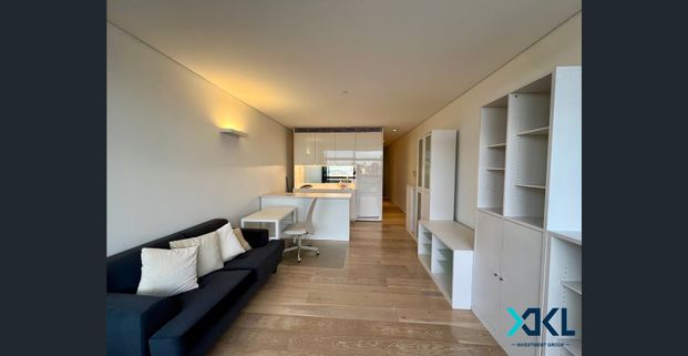 Furnished 1 Bedroom in Central Park - Photo 1