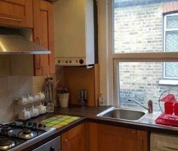 Room in a Shared Flat, Colchester Road, E10 - Photo 4