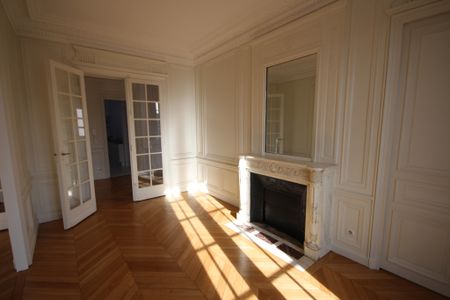 Appartement de réception, 7 Pièces (4 chambres), métro Ternes - Photo 4