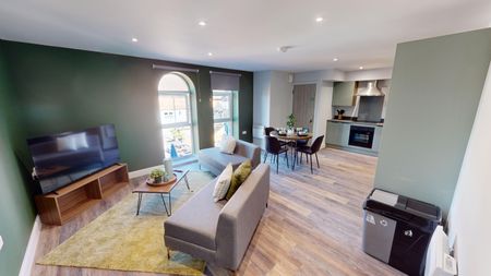 Flat 2, Commercial Point, NG9 2NG, NOTTINGHAM - Photo 2