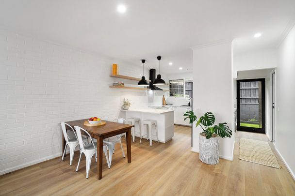 MODERN HOME - Photo 1