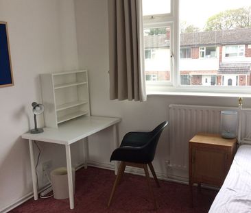 4 bed semi-detached house to rent in Norvic Drive, Norwich, Norfolk - Photo 2