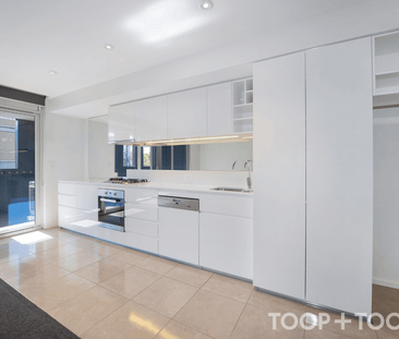 Spacious City Unit - Photo 4
