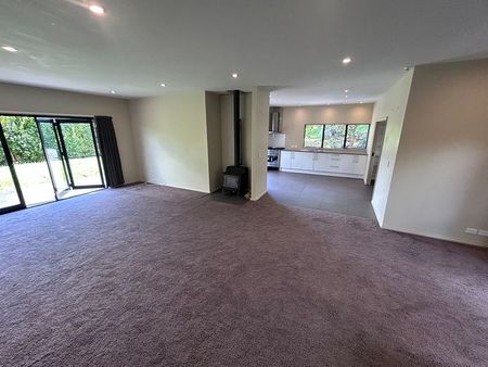 Charming 3BR Home in Serene Whitford - Photo 5