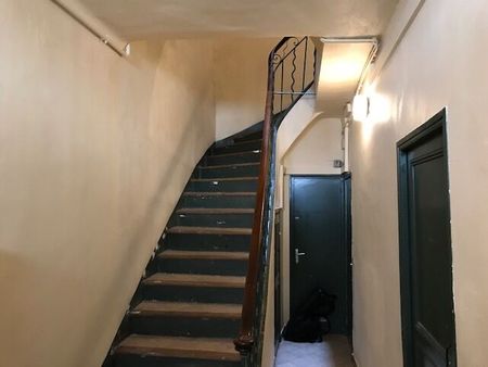 Appartement 2 pièces 30m2 MARSEILLE 6EME 500 euros - Photo 3