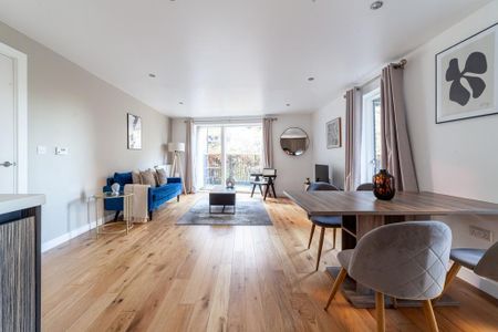 2 bedroom ground floor flat to rent - Photo 3