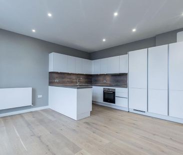 2 bedroom ground floor flat to rent - Photo 5