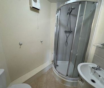 9 St. Edmunds House, Robinson Road - Photo 4