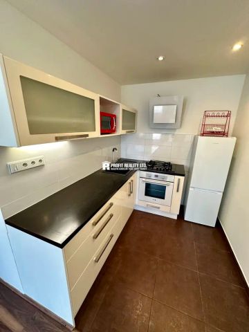 Pronájem bytu 2+kk 38 m - Fotografie 2