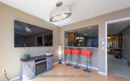 For Lease - 812 Herman Way, Milton, Ontario - Photo 2