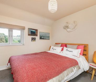 2 bedroom end of terrace house to rent - Photo 5