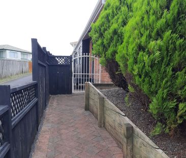 Somerville - Photo 2