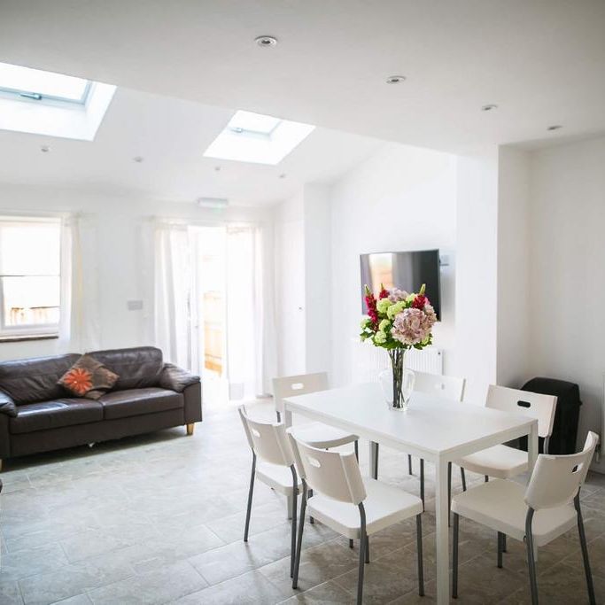 5 bedroom house to rent - Photo 1