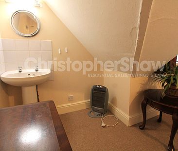 1 bed house / flat share to rent in Churchill Road, Bournemouth, BH1 - Photo 1