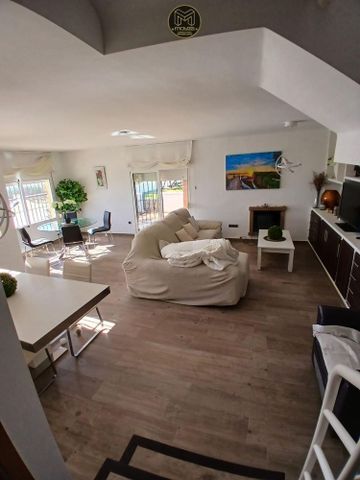 Alquiler de chalet adosado en Bahía de Casares - Photo 5