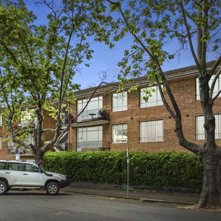 Sunny Top-Floor Privacy In Prestigious Leafy Surrounds - Photo 1