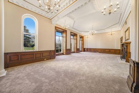 3 bedroom flat to rent - Photo 2