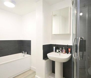 3 bedroom apartment to rent - Photo 3