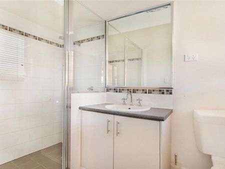 Executive 4x4 in Baynton! - Photo 5