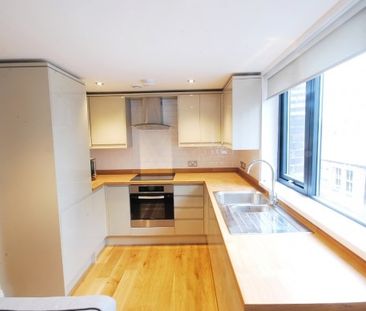 1 Bed - Grainger Street, Newcastle Upon Tyne - Photo 1