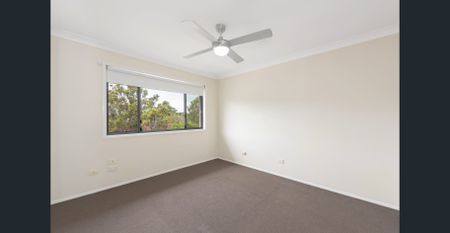 Spacious Family Living in Bosuns Landing! - Photo 5