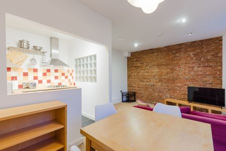 1 Bed Flat, Palliser Road, W14 - Photo 2